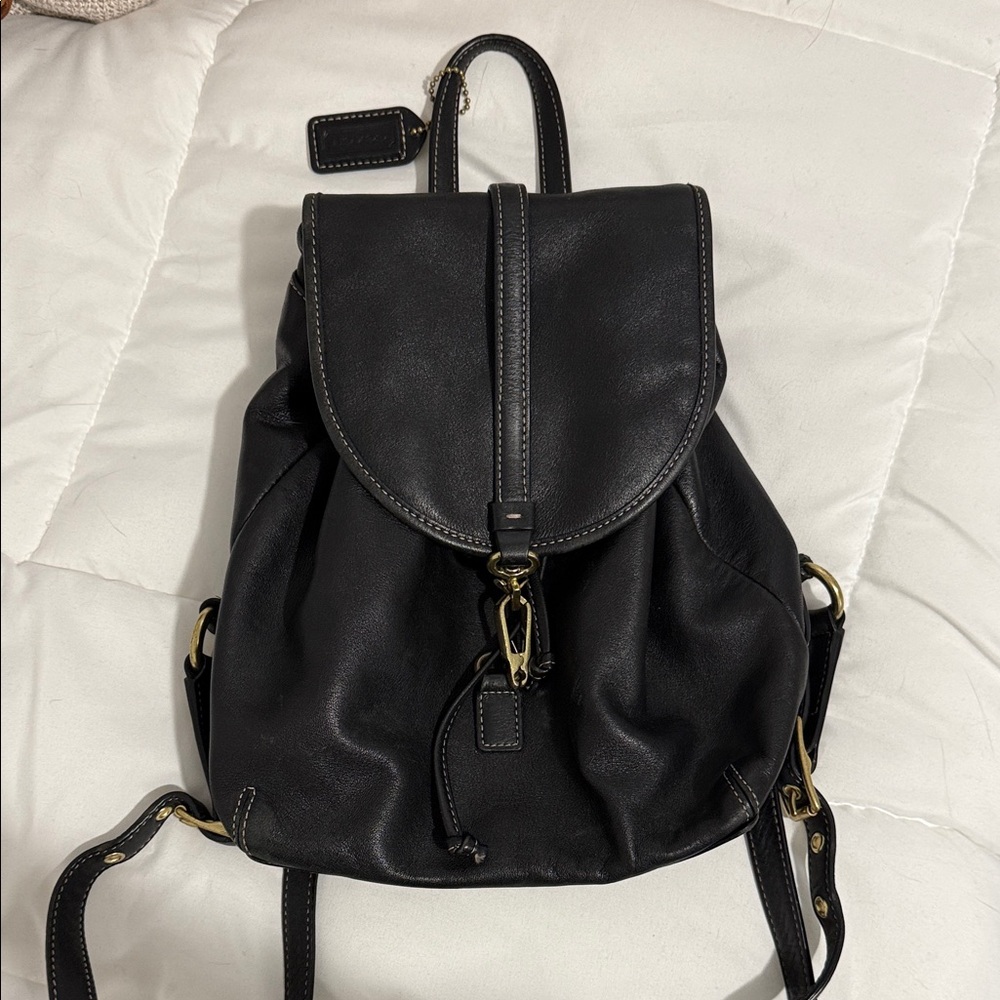 Coach Elegant Black Leather Backpack